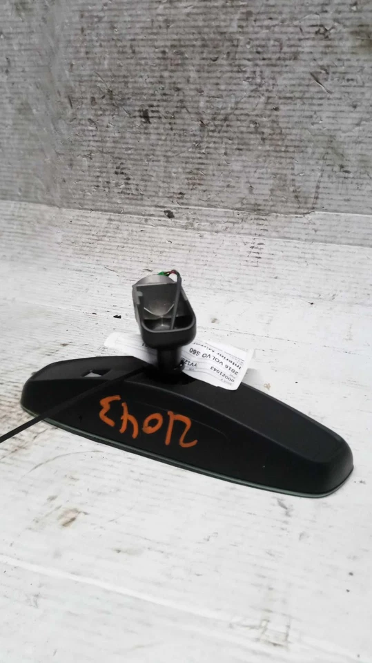 Espejo retrovisor interior delantero central usado se adapta a: Volvo S60 2016 dimmi automático Foto 2 de 4