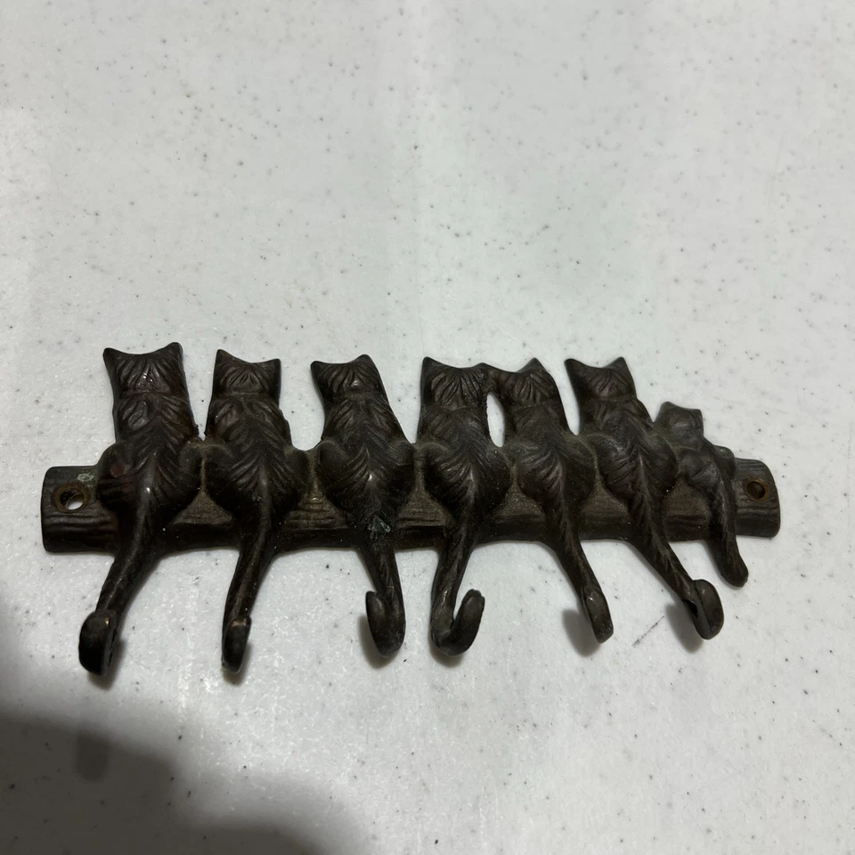 De Colección Tono Latón Colas de Gato Montaje en Pared 6 Ganchos Porta Llaves Joyería Colgador con Tornillos Foto 2 de 4