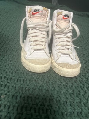 Size 6 - Nike Blazer 77 Vintage Mid White Black W