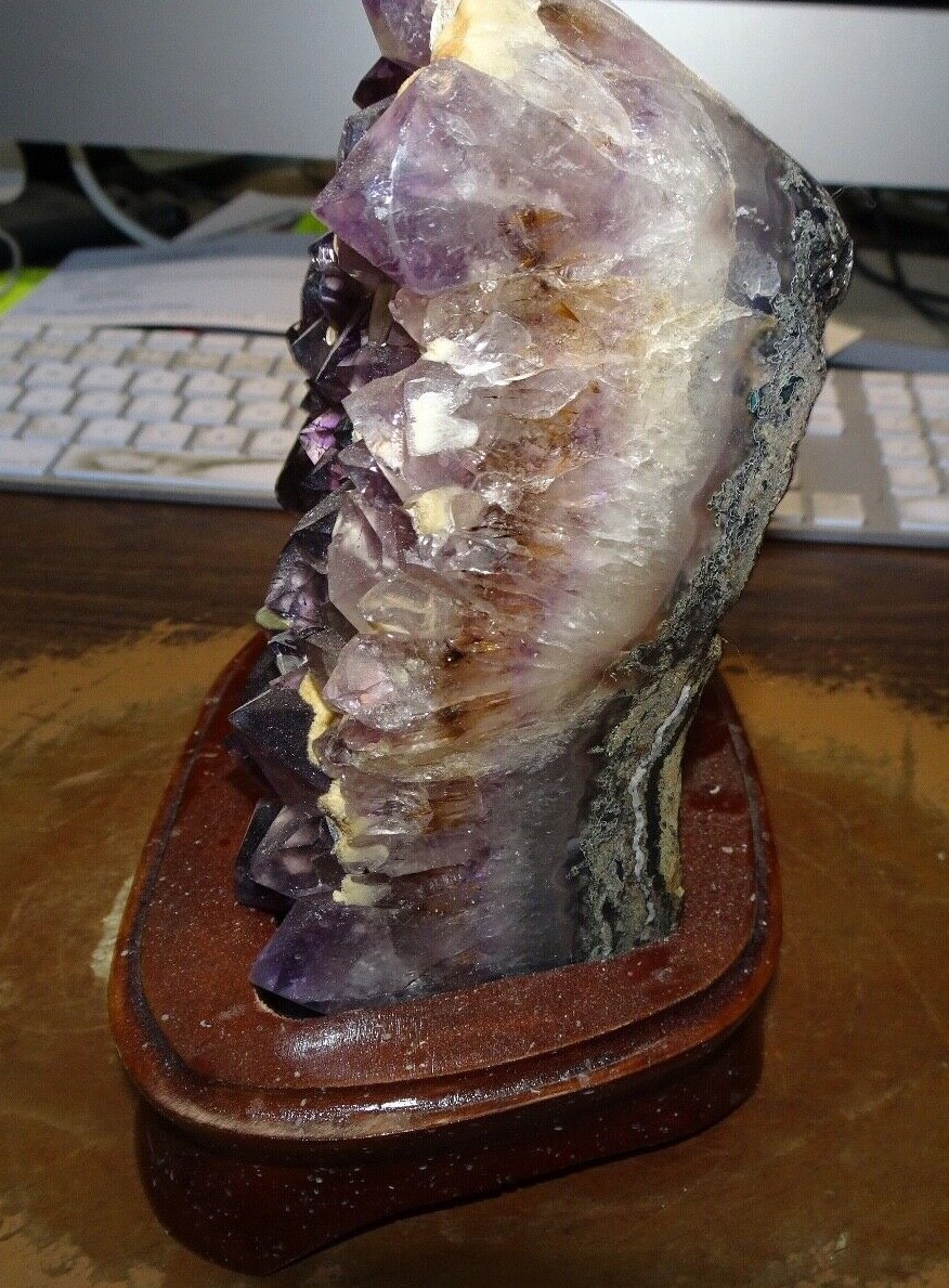 Picture 2 of 5