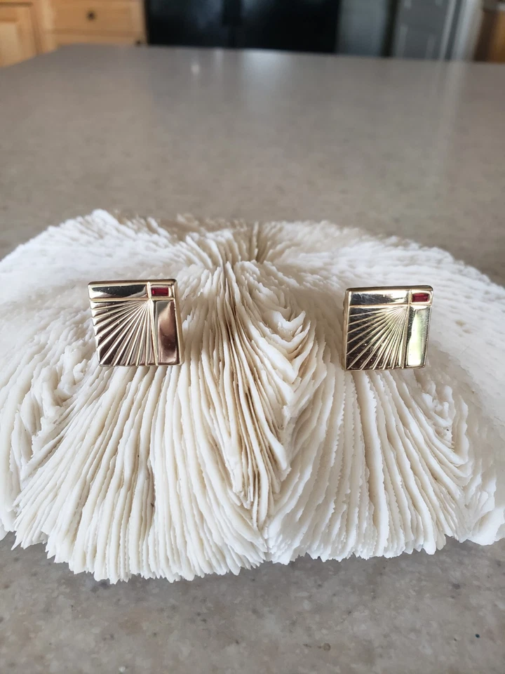 Gemelos Anson Gold Starburst con acento de rubí de vidrio con estuche vintage elegantes Foto 3 de 4