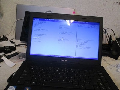 Asus= X44L=BBK2= Intel Pentium B950 =2.1GHz==For parts====