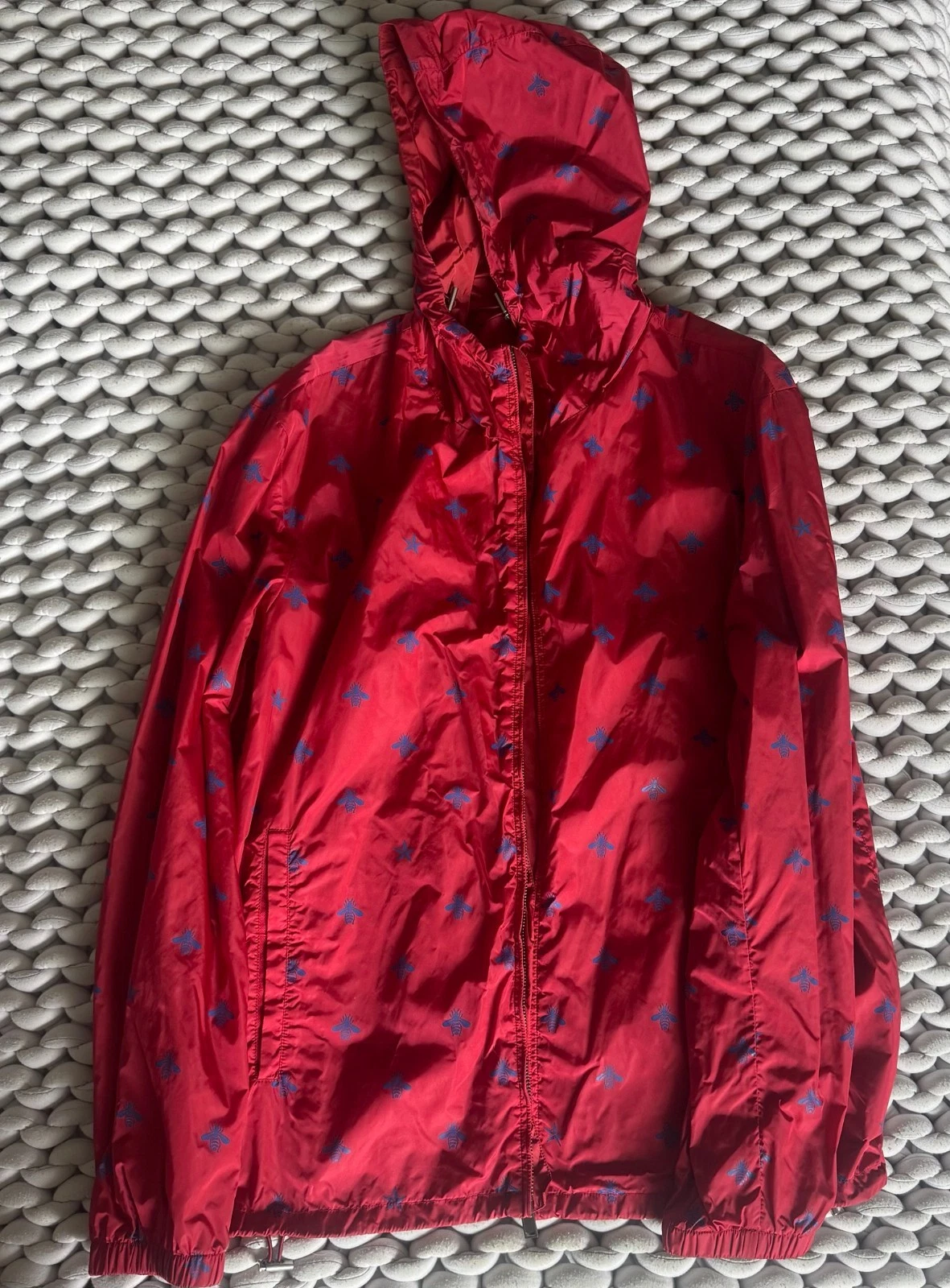 Gucci Red Nylon Bee & Star Hooded Windbreaker Jacket Size 56 XL image 4