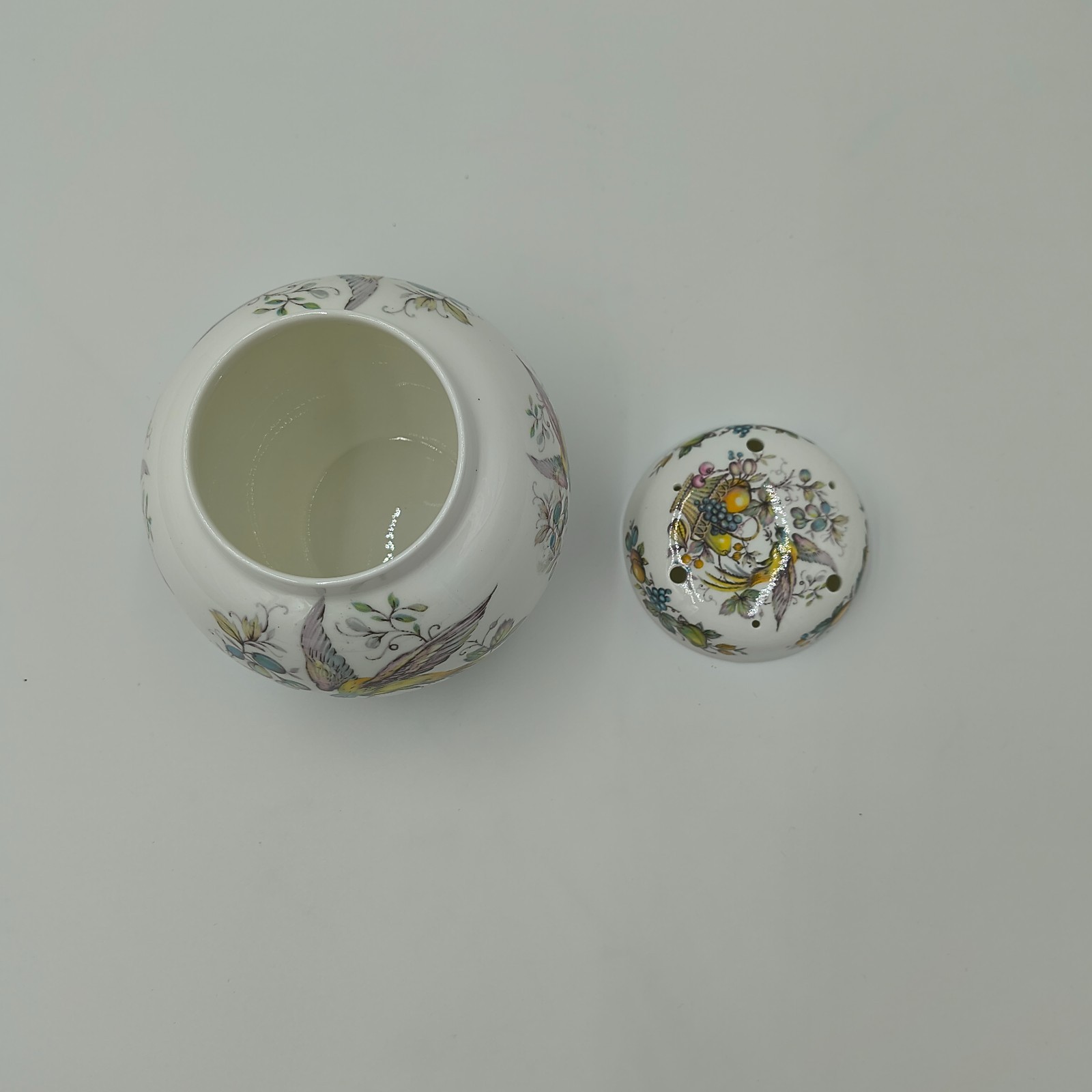 Woods of Windsor bone china lidded ginger jar, bird and fruit,Staffordshire. 143