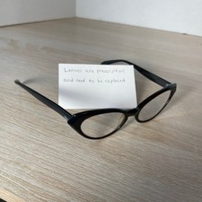 Bausch  Lomb 5 1/2 Eyeglasses Frame Women's Black Full Rim Cat Eye B L 46-18