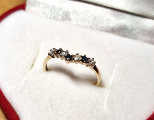 9ct Gold WISH BONE sapphire  & Diamond Hallmarked  Ring size L