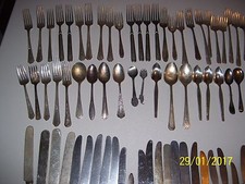 76 PIECE LOT OF VINTAGE FLATWARE, SPOONS, KNIVES, FORKS, ROGERS, BRAZIL SILVER +
