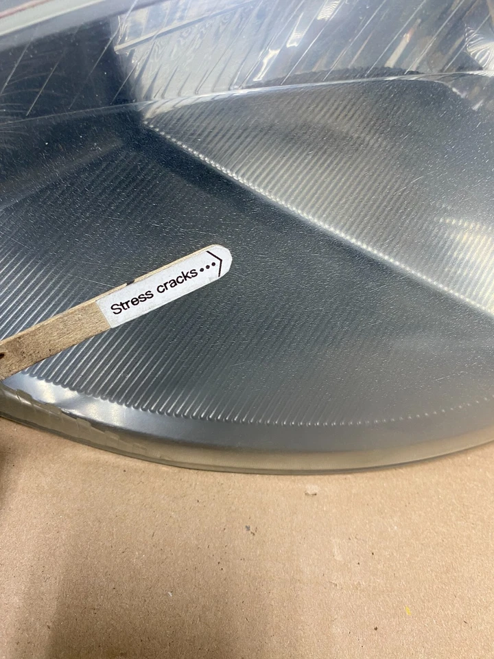 Conjunto de faróis pretos halogênio N8183 DG Ford Focus esquerda+direita 2000 a 2004 - Imagem 2 de 4