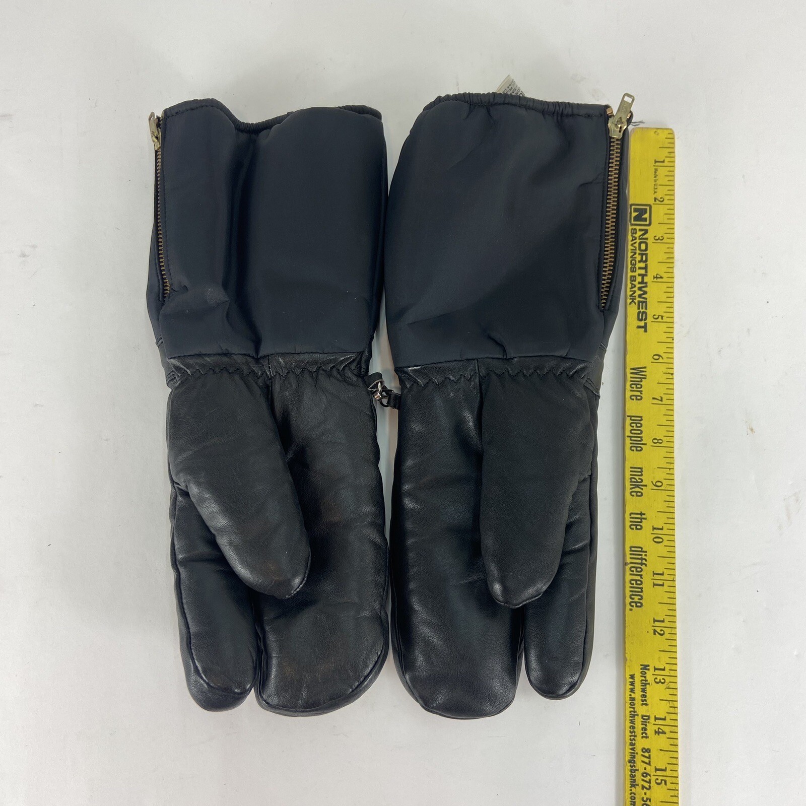 Arctic Cat Men's Snowmobile Mittens Leather Size Small Black Purple