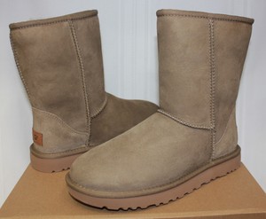 khaki green uggs