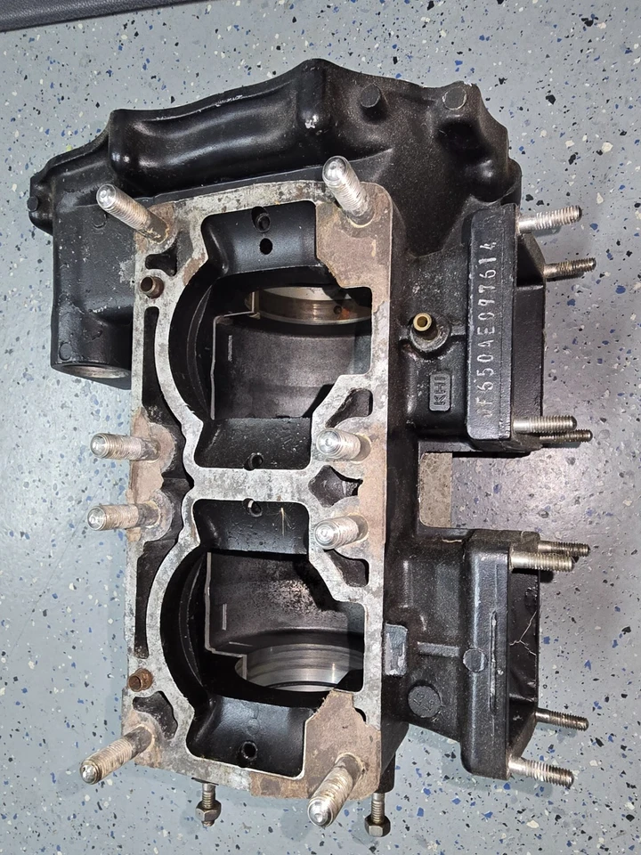 1986 - 1995 KAWASAKI  jet ski engine cases with stator cover  650sx X2 SC TS650 - Image 3 of 4