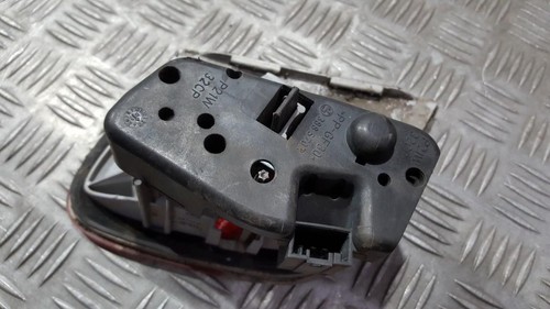 6907938 Lampenträger Rücklicht Rückleuchte innen Heckklappe  B DE259801-78