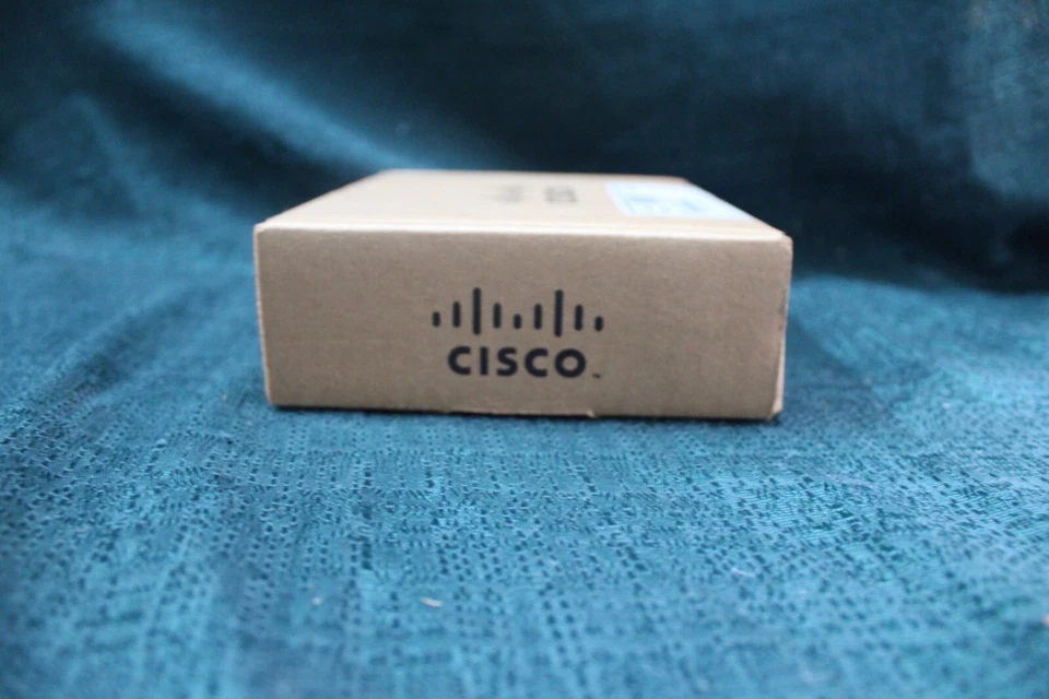 Cisco Systems (AIR-CB21AG-A-K9) 802.11a/b/g Wireless Adapter Laptop Card - Image 4 of 4
