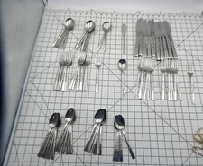 ONEIDA DECORATORS  "CATALINA"  Stainless  Flatware - 65 pcs (serves 10)