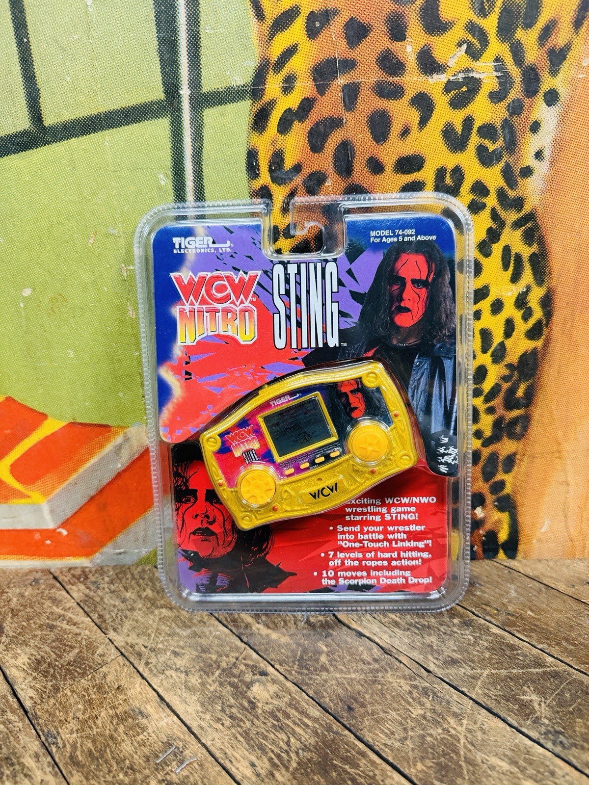 VINTAGE 1998 WCW NITRO STING HANDHELD VIDEO GAME FIGURE NWA NWO WWE WWF RETRO