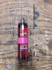 Bath  Body Works Strawberry Pound Cake Mist Fragrance Mist Spray 8 oz