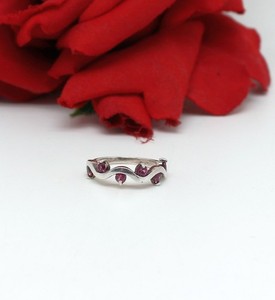 Sterling Silver Pink Garnet  Ring  Size 7 2.63g  CAT RESCUE