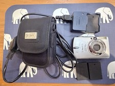 Canon Digital iXUS 700 Camera With Charger, Case And 3 Batteries