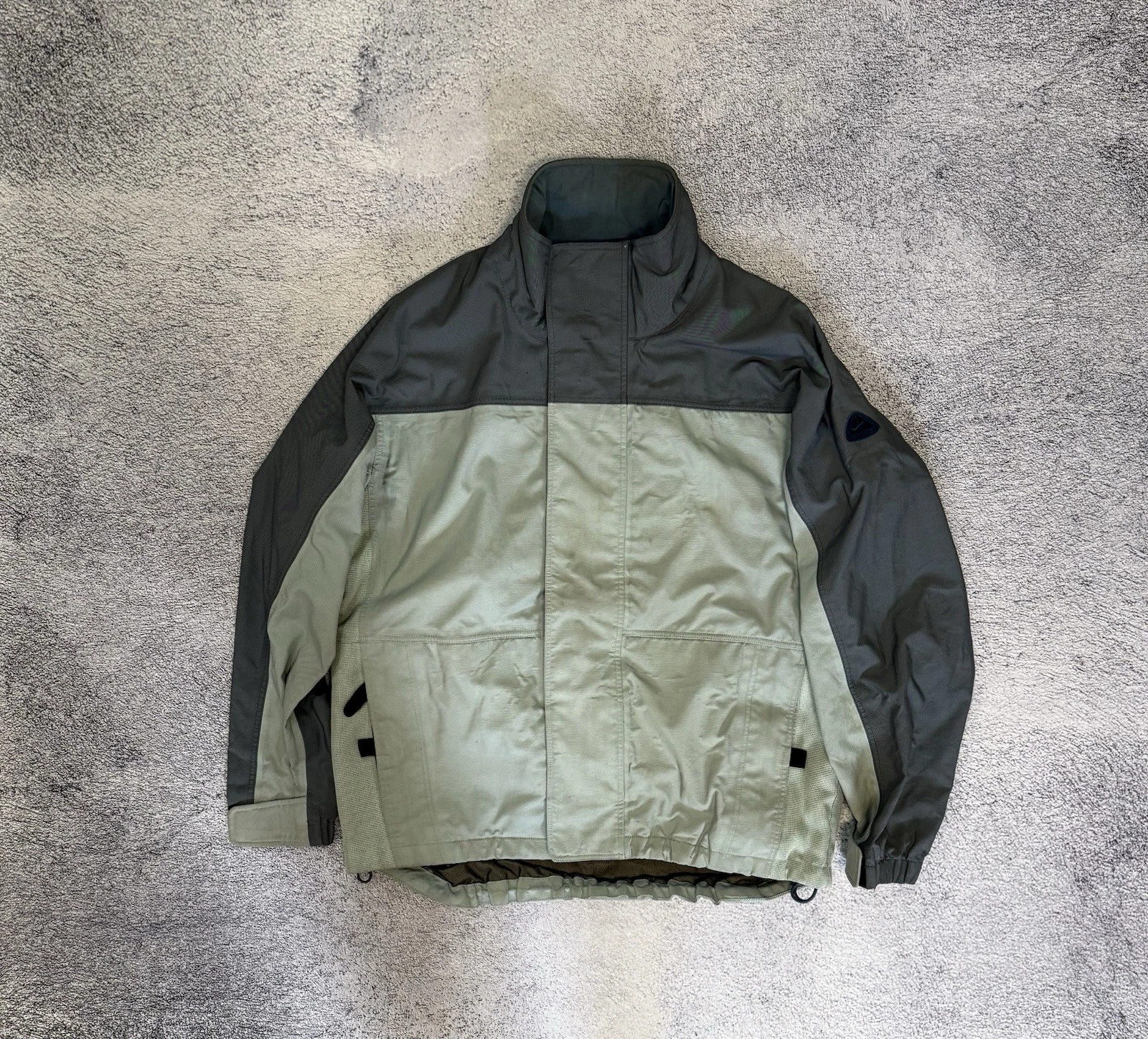 Vintage Nike ACG 3-Layer Shell Jacket Size L Gray Snow Skirt Vent Zip