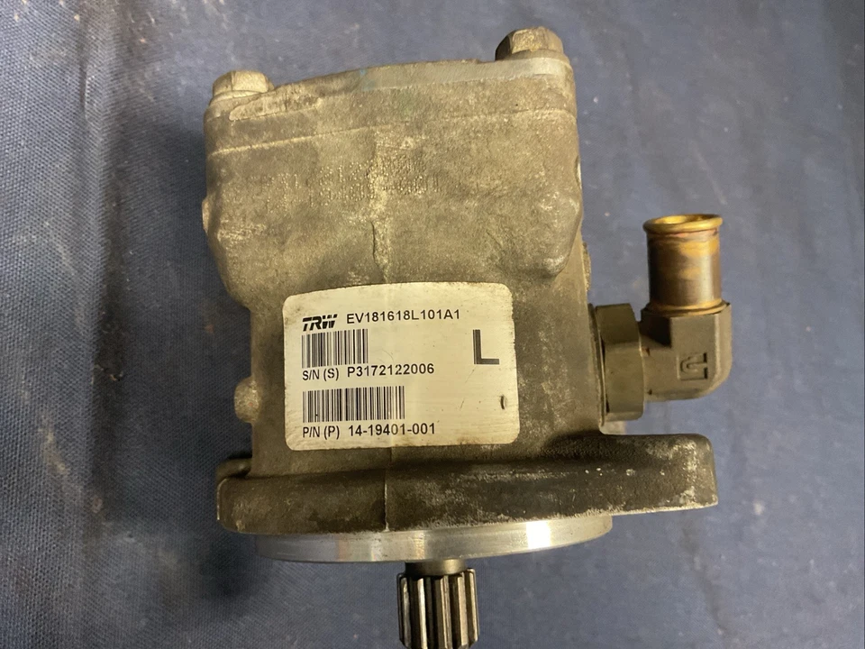 Насос гидроусилителя руля Freightliner от оригинального производителя P/N 14-19401-001 б/у/хорошее состояние товара - Изображение 3 из 4