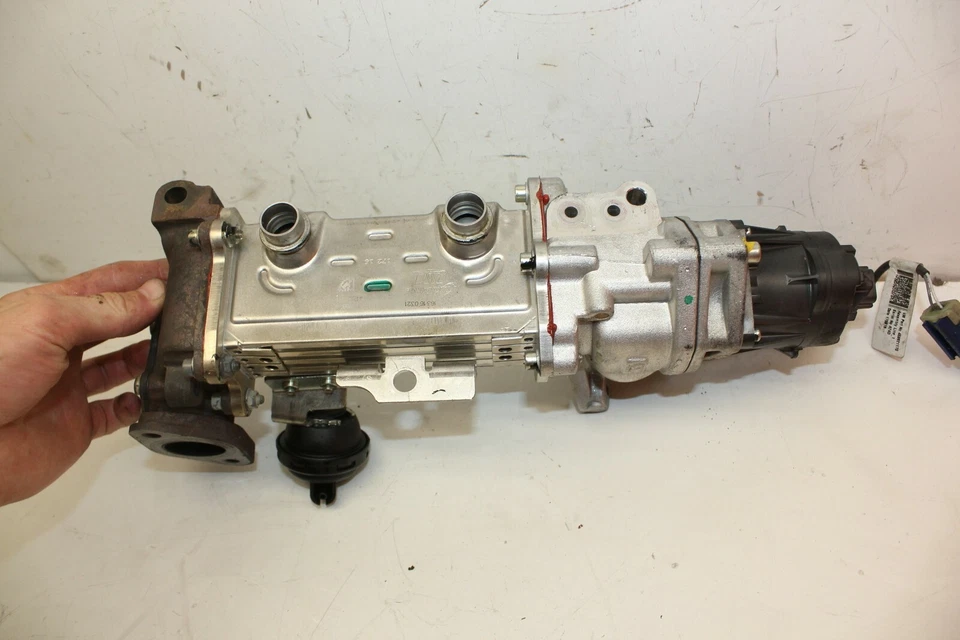 2014 2015 2016 2017 2018 RAM 1500/GRAND CHEROKEE 3.0 válvula enfriador tienda OEM Foto 4 de 4