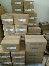 ONE NEW Yaskawa servo motor SGMAH-02A1A6C