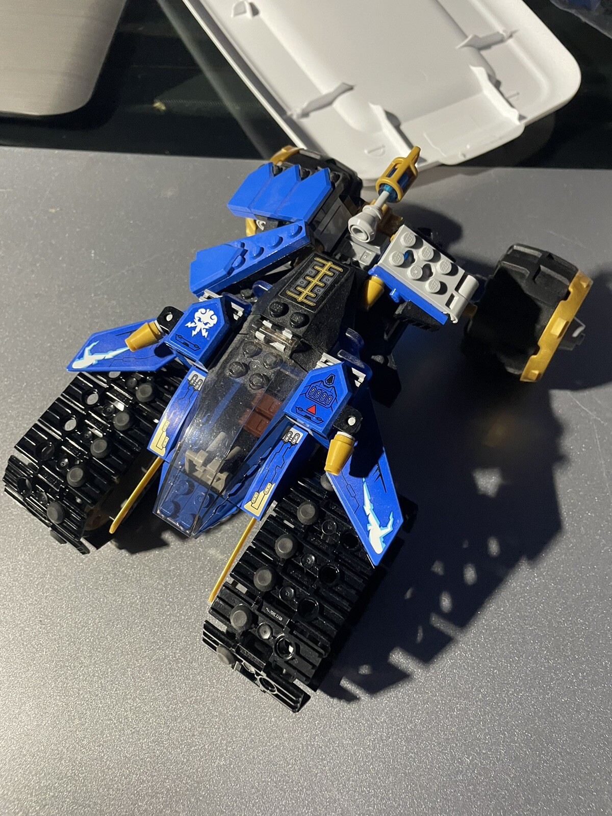 Picture 4 of 8