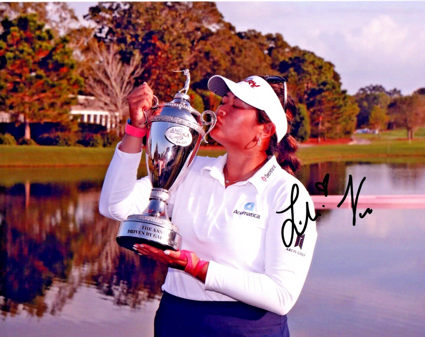 Lilia Vu LPGA star signed autographed 8x10 golf photo UCLA Fountain Valley CA 