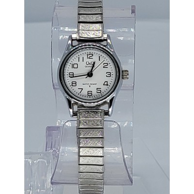 Classic Q&Q by Citizen Silver-tone Women display picture 3