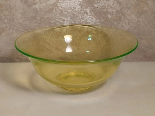 Vintage Glowing Uranium Bowl Yellow Vaseline Depression Glass 8.5" D 3.25" T