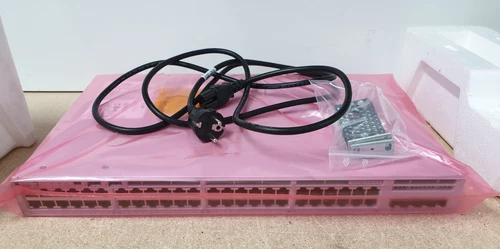 Cisco C9200L-48P-4X-E • managed PoE Switch • 48x Ports + 4 x 10 Gigabit SFP+