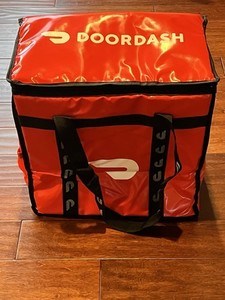DoorDash Catering 17 x 17 x 10 XL Thermal Insulated Hot Cold Food Delivery Bag