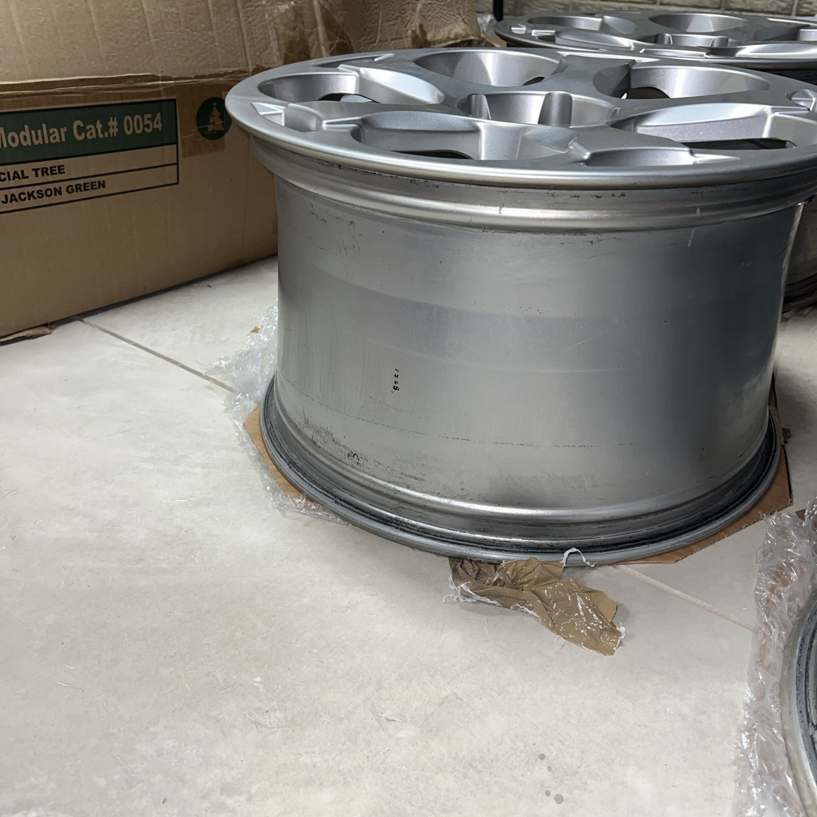 Set of 19" OEM Genuine Lamborghini Gallardo  rims +R8 fitment in excellent cond!
