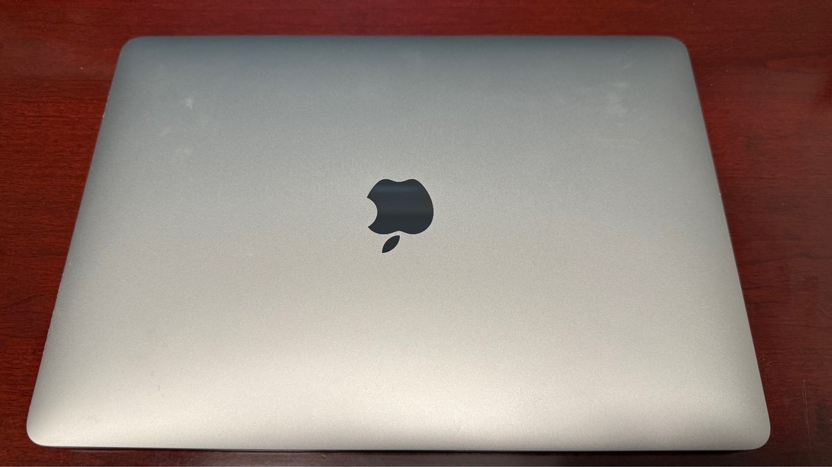Apple MacBook Pro 13.3in (512GB SSD, Intel Core i5., 3.1 GHz