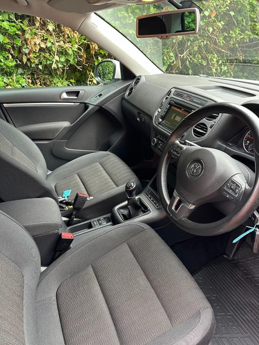 VW TIGUAN2.0 TDI BLUEMOTION TECH SE 5DR 2WD - Picture 16 of 20