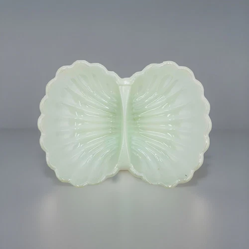 Vintage Avon Milk White Double Shell Shaped Soap / Trinket / Candy Dish