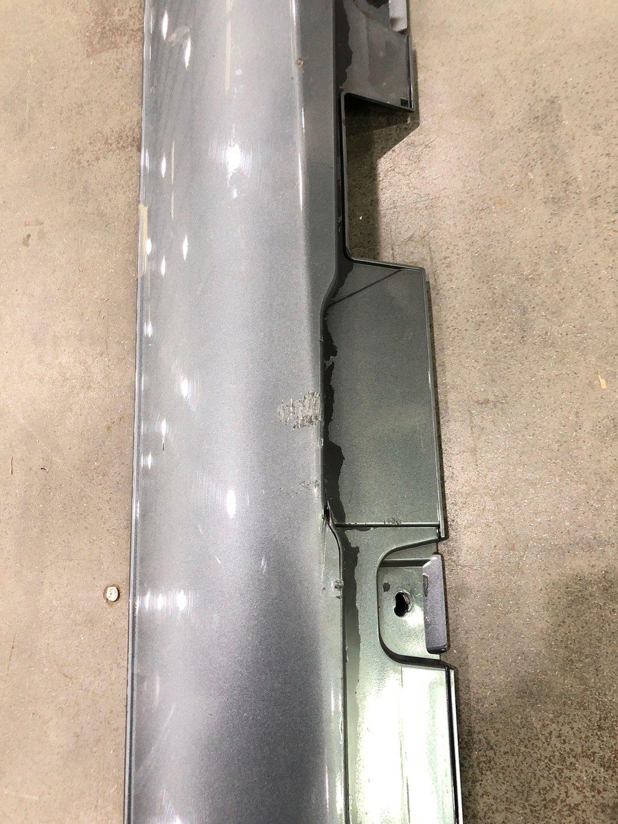2017 - 2019 MERCEDES E300 OEM LEFT ROCKER PANEL TRIM *SOME WEAR  