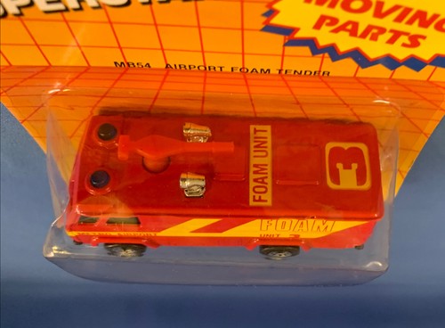 Matchbox The Automotive Superstars MB 54 Airport Foam Tender 1987 RED MIB 1/64 - Picture 7 of 7