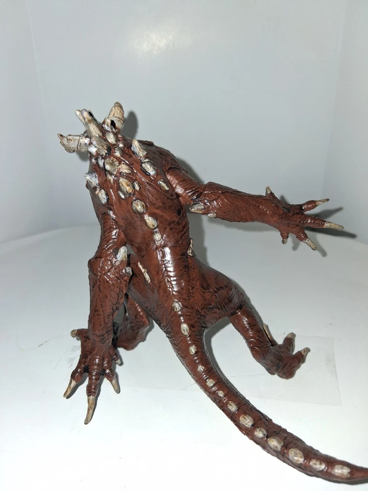 Fallout Deathclaw 10" Display Model - Image 3 of 4