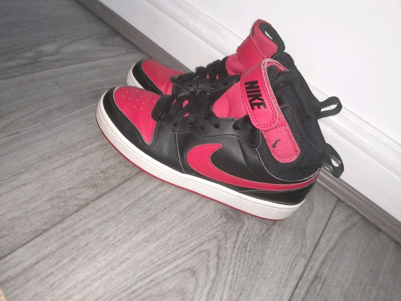 Nike Dunk High Top Uk 5.5 Rosso e Nero Sneakers usate pulite eleganti