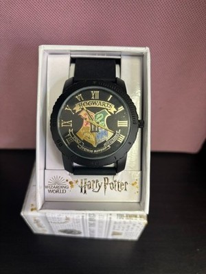 Harry Potter Hogwarts Crest Black Wrist Watch Wizarding World w/Original Box