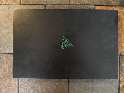 Razer Blade 17 144Hz 4K 2.5 GHz i9-12900H 32GB 1TB SSD RTX 3080 Ti