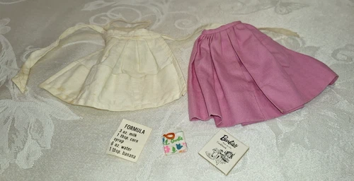 VINTAGE TAGGED BARBIE DOLL PINK SKIRT & APRON W/ ACCESSORIES $12.99