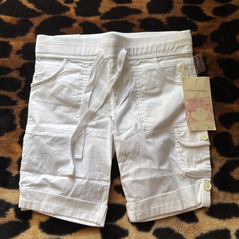 NWT IQ Girls Cotton White Adjustable Waist 5 Pockets Cargo Shorts Size 7