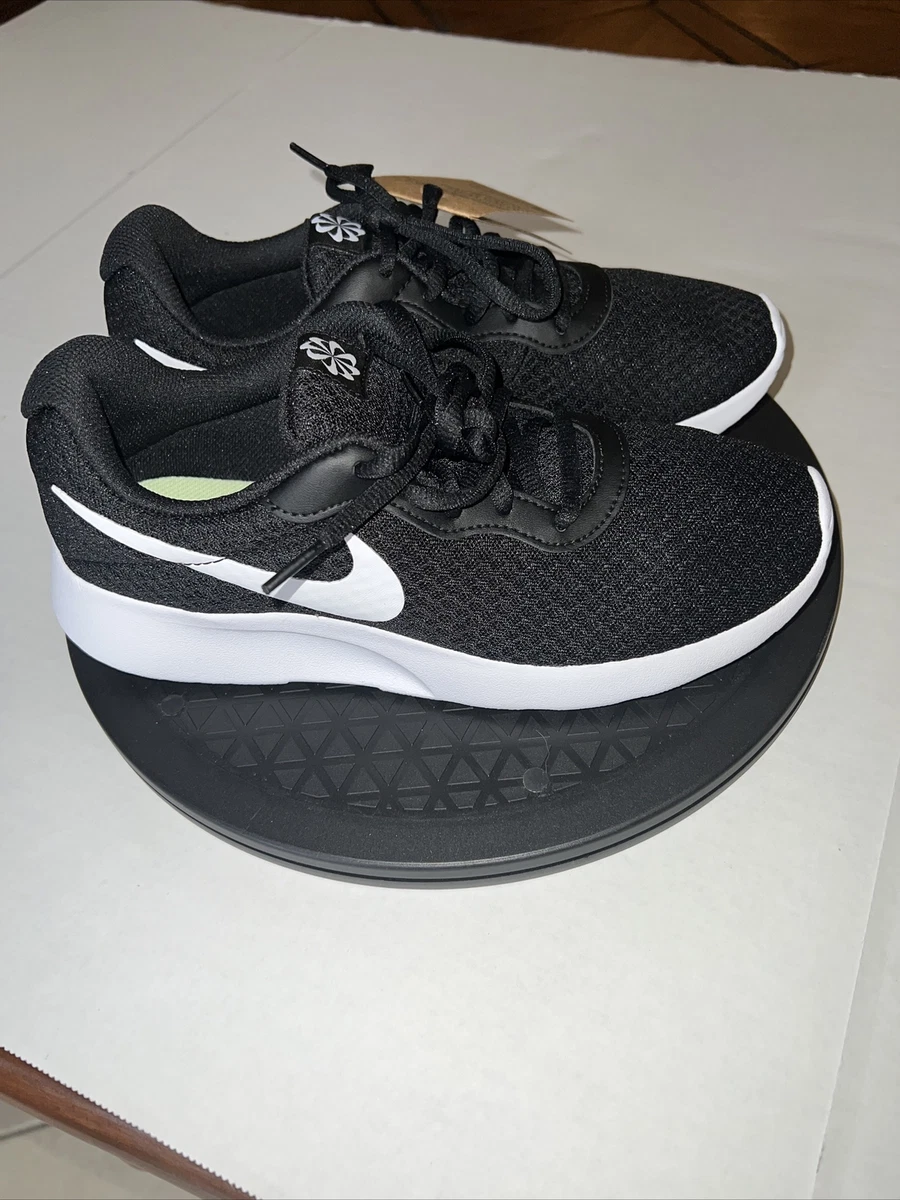 Nike Tanjun Black White Men s Size 8 Sneaker. New Without Box. eBay