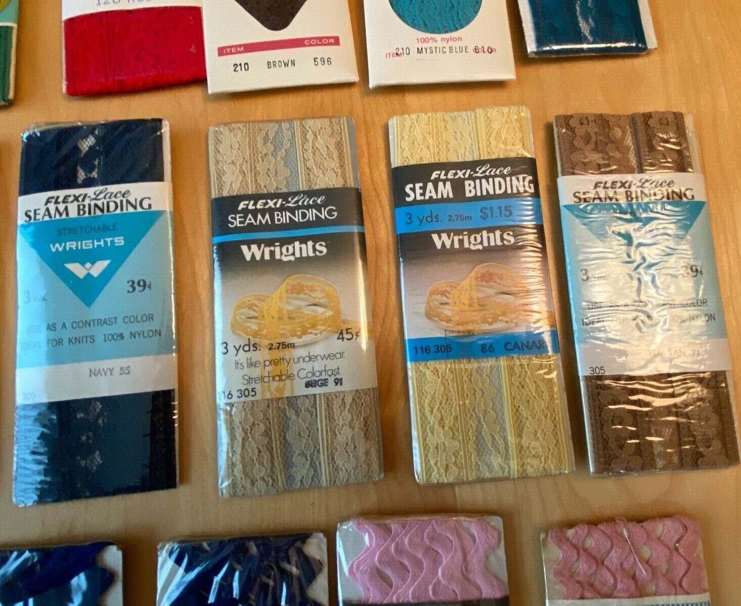 NEW 20 PC WRIGHTS SEAM BINDING RICK RACK SEWING FINISHES