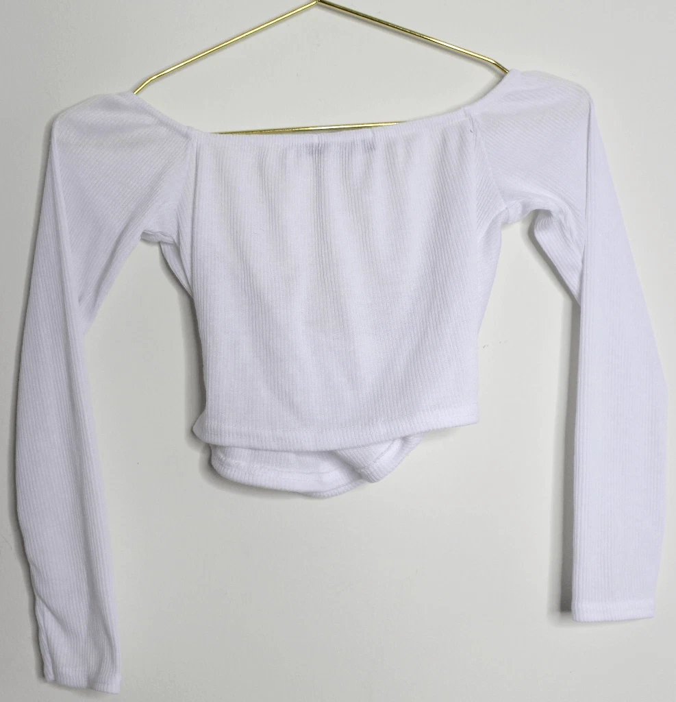 white long sleeve crop top plt