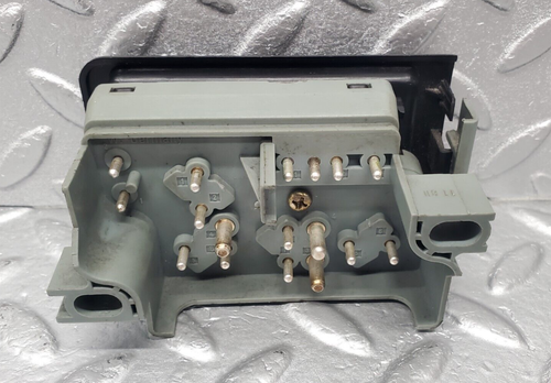 ⚙46053⚙ Mercedes-Benz W126 420SE Front Right Seat Adjust Switch 0038202810 - Picture 11 of 12