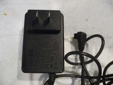 ROCKETFISH AC ADAPTER GQ24-120200-AU, 15V SA