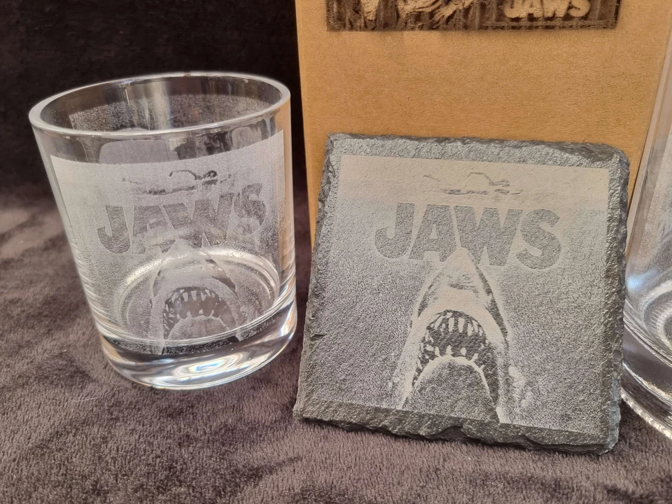 Jaws decanter box set can be personalised - Image 3 of 4